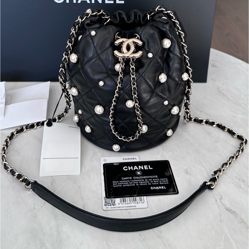 Brand new rare size CHANEL bucket bag with pearl embelishment - Picture 3 of 14